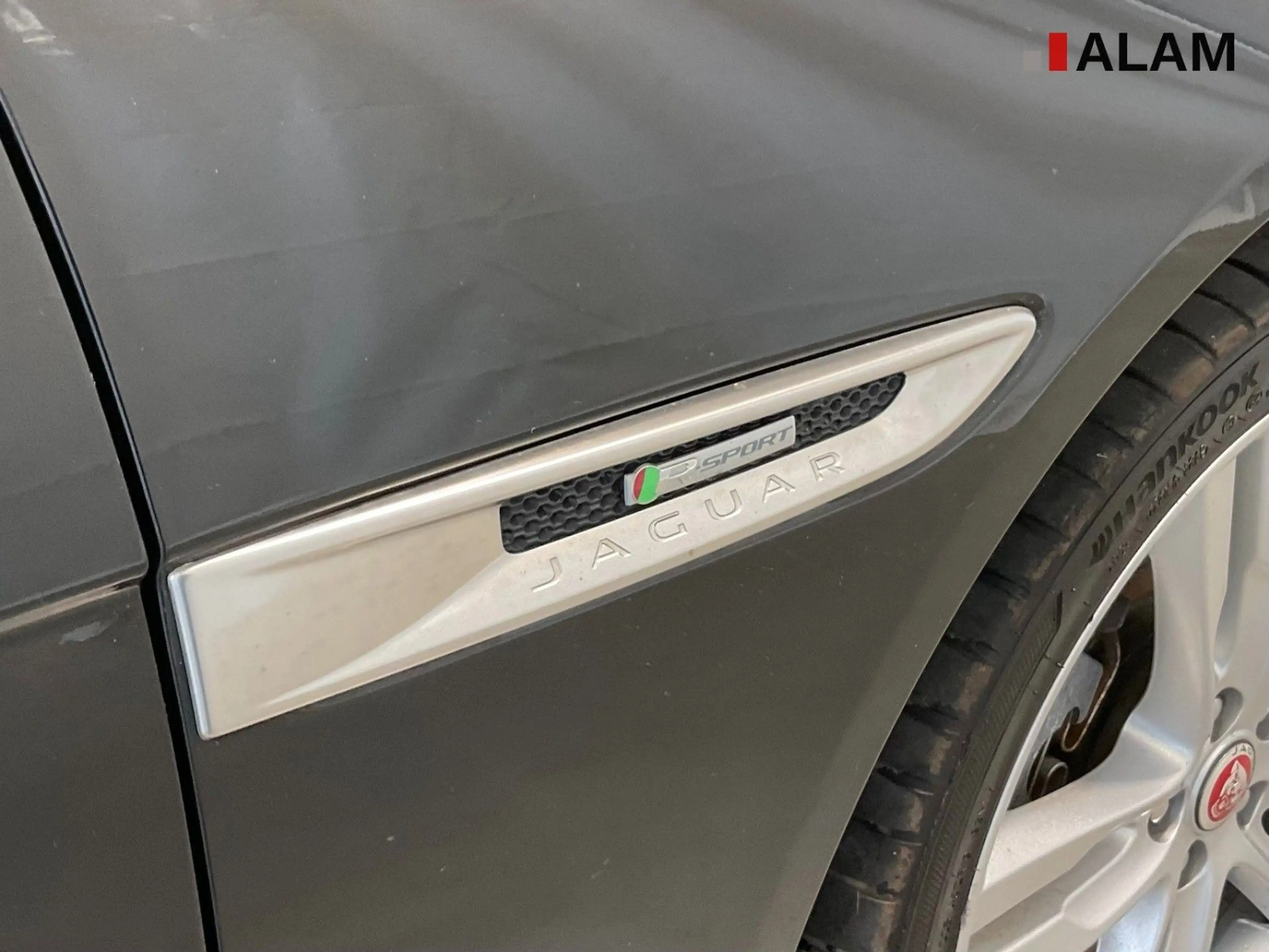 Jaguar XE R-Sport AWD Lane LED Navi RFK SHZ ViCo — photo 6