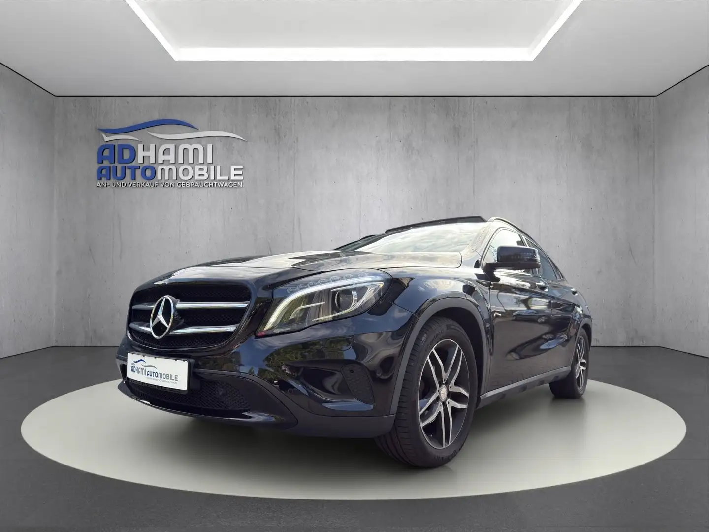 Mercedes-Benz GLA 220 /LED/4MATIC/PANO/CAM/NAVI/LEDER/TOP! Negro - 1
