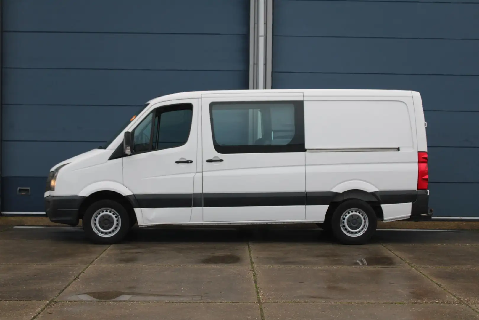 Volkswagen Crafter 35 2.0 TDI L2H1 BM AIRCO / CRUISE CONTROLE / TREKH Wit - 2