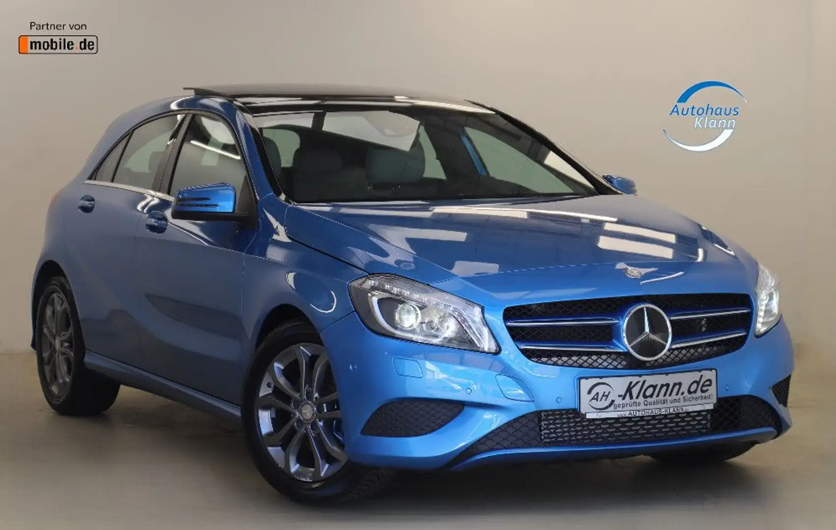 Mercedes-Benz A 200 BE 156PS Automatik Style Pano Leder Memory Azul - 1
