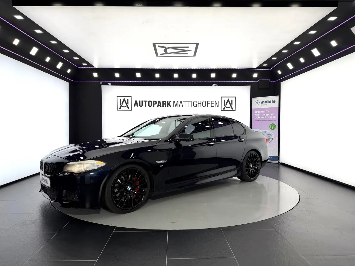 BMW 535 d F10 Lim. Aut. *M-PAKET*STERNENHIMMEL* Schwarz - 2