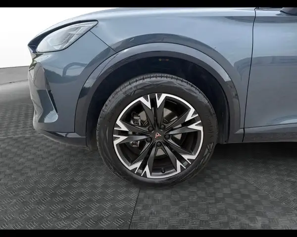 Cupra Formentor view 14