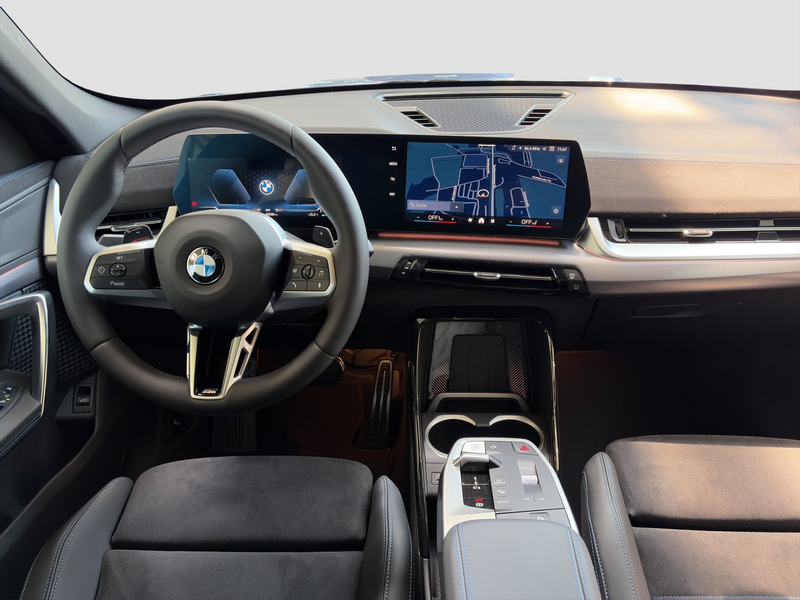 BMW X1 20d xDrive M-Sport — photo 13