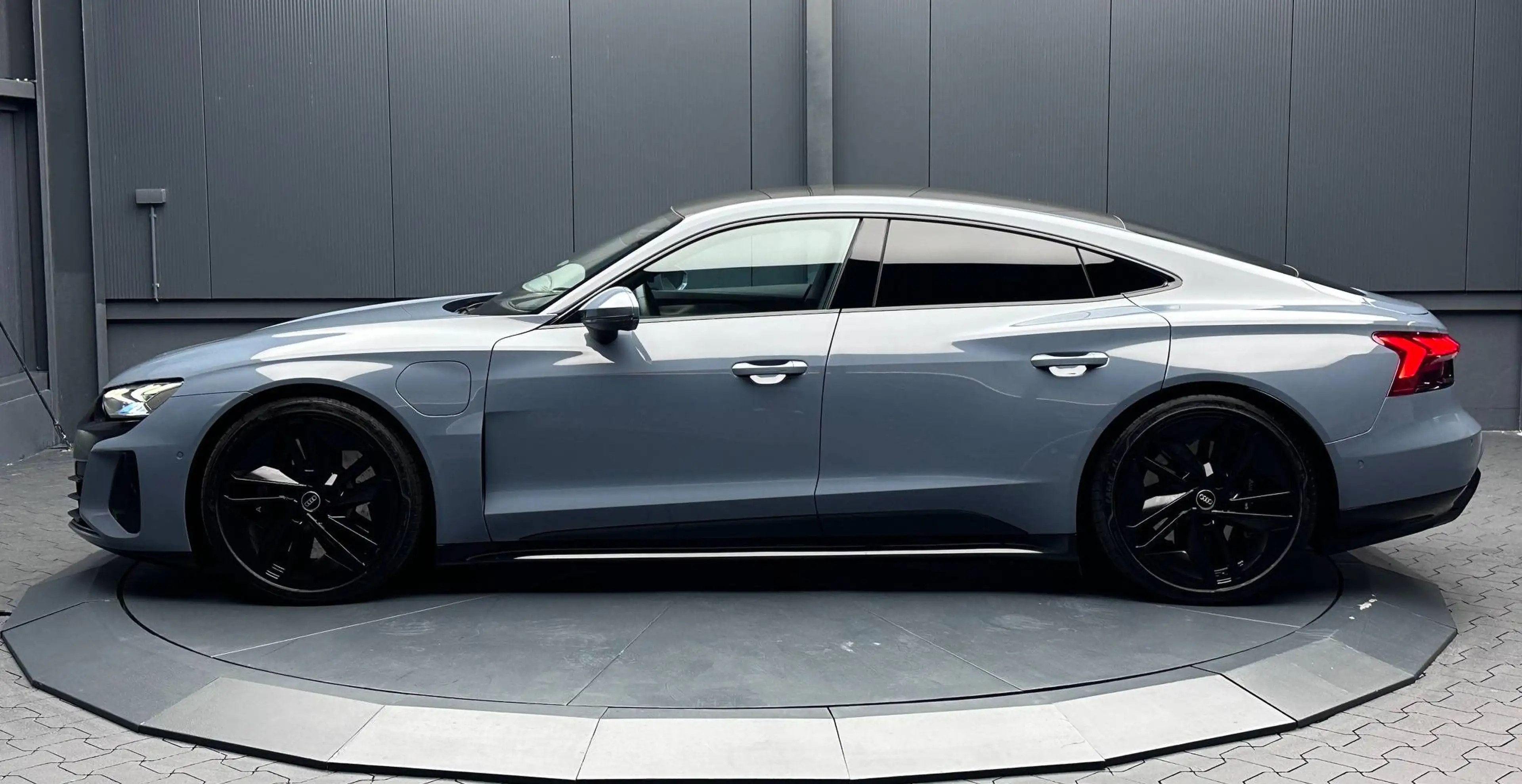 Audi e-tron GT quattro *Garantie 2029*CARBON*21Zoll*LASER*HuD* — photo 2