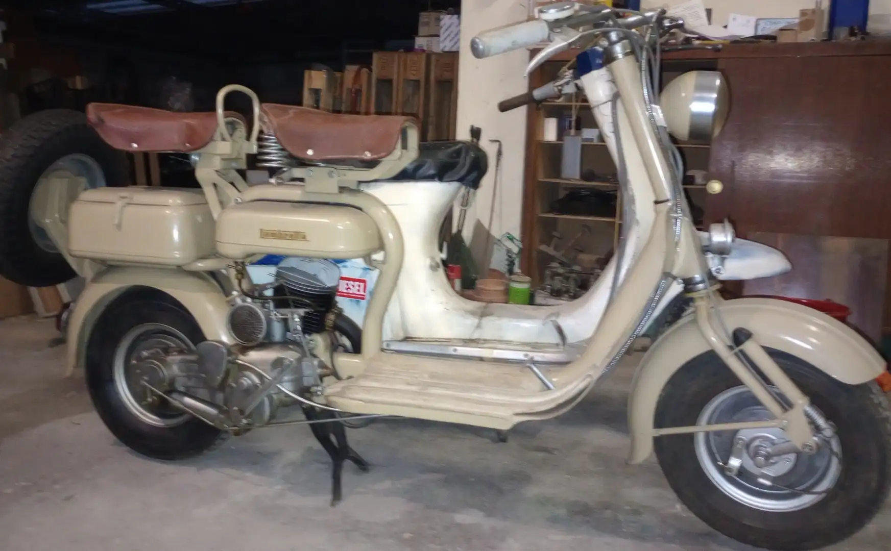 Lambretta Бежевий - 1