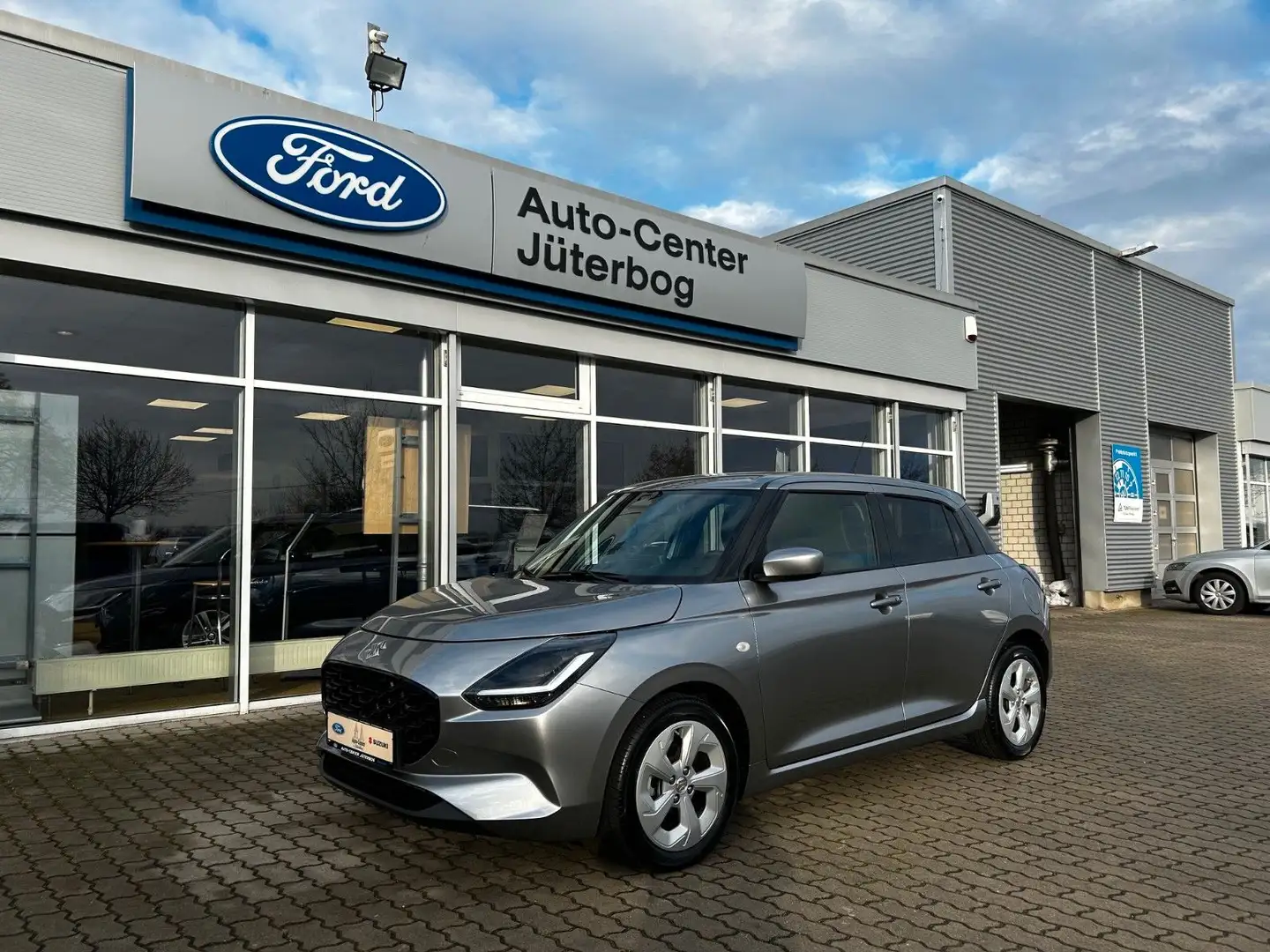 Suzuki Swift 1.2 Dualjet Hybrid Comfort*RFK*CVT*Kamera* Silber - 2