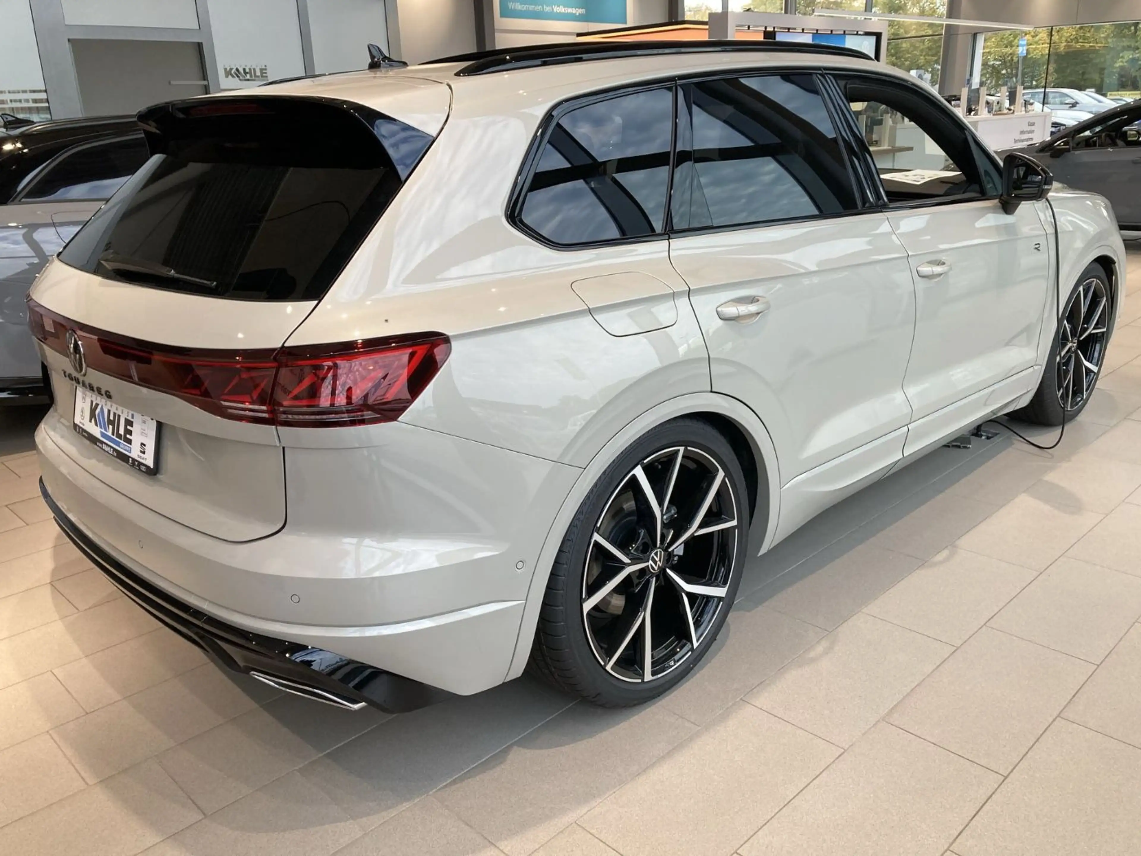 Volkswagen Touareg 3.0TDI 4MOTION R-Line FINAL EDITION — photo 9