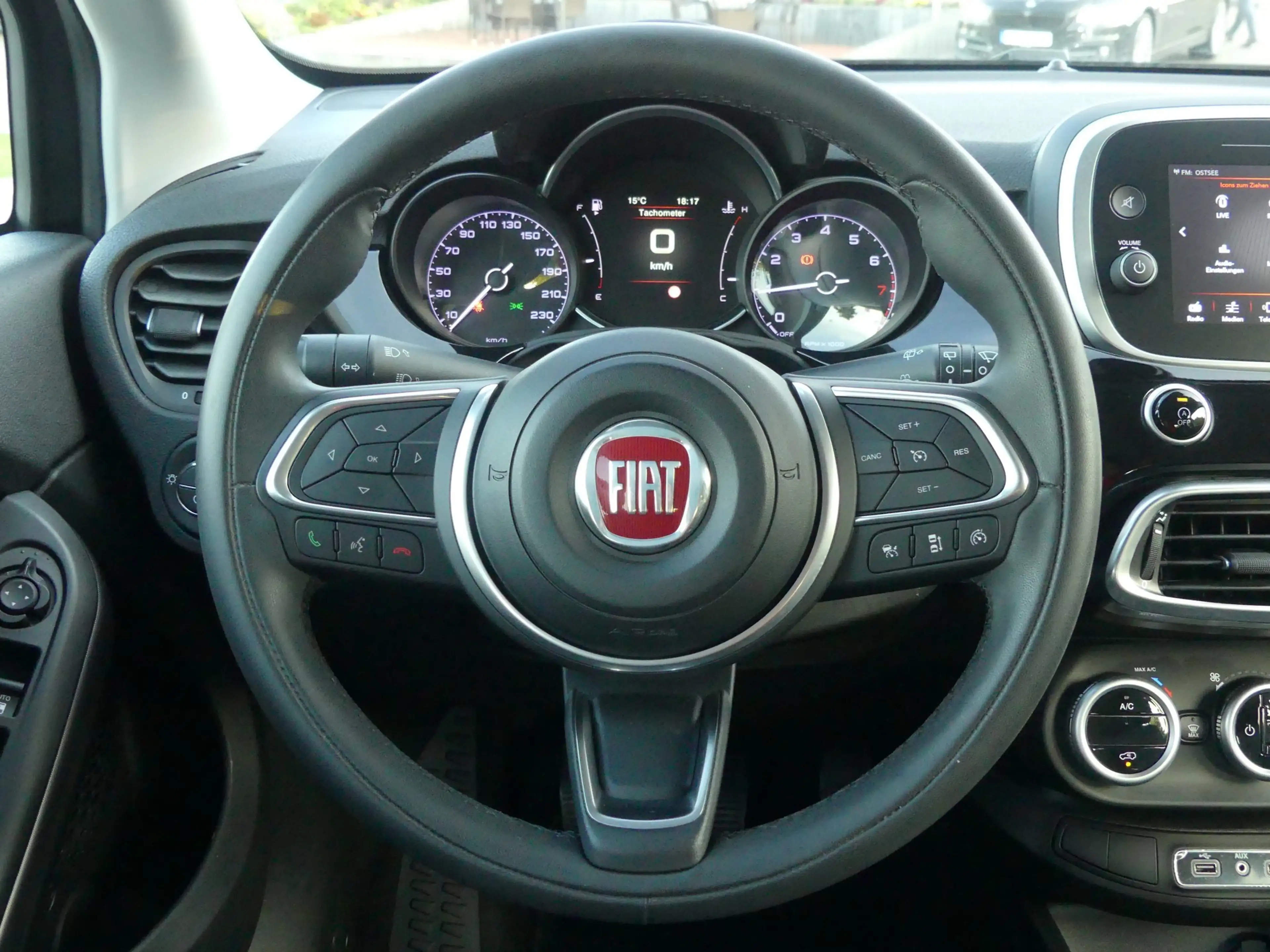 Fiat 500X 1.0 120th LED Tempomat Sitzheizung PDC USB — photo 18