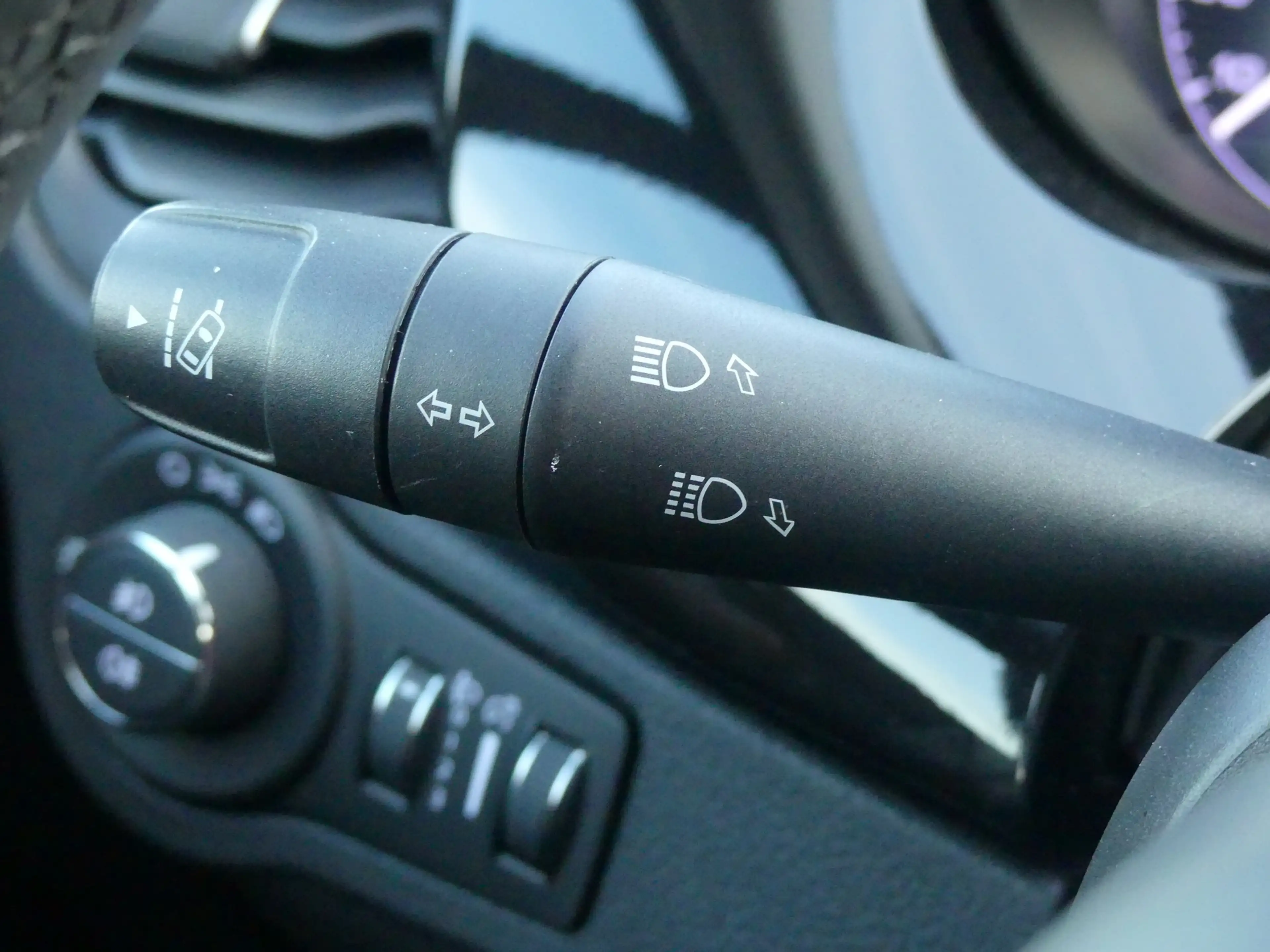 Fiat 500X 1.0 120th LED Tempomat Sitzheizung PDC USB — photo 21