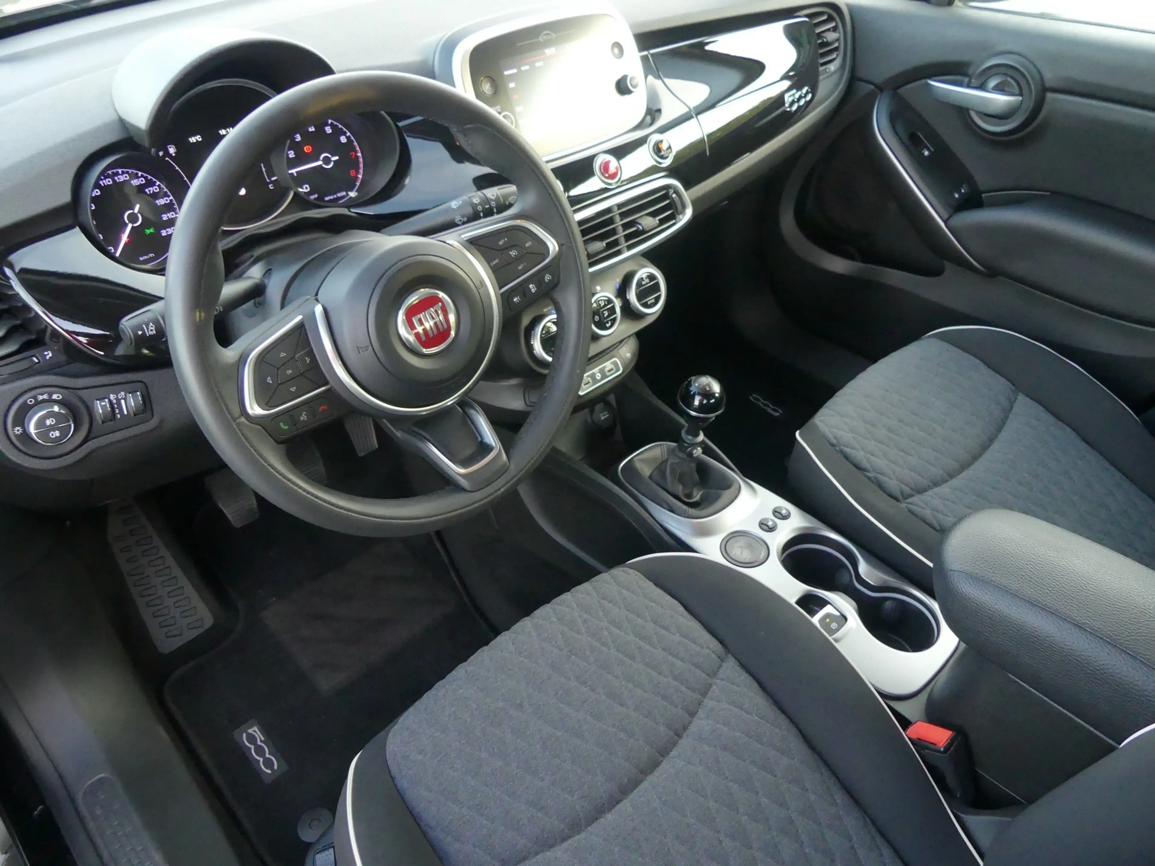 Fiat 500X 1.0 120th LED Tempomat Sitzheizung PDC USB — photo 7