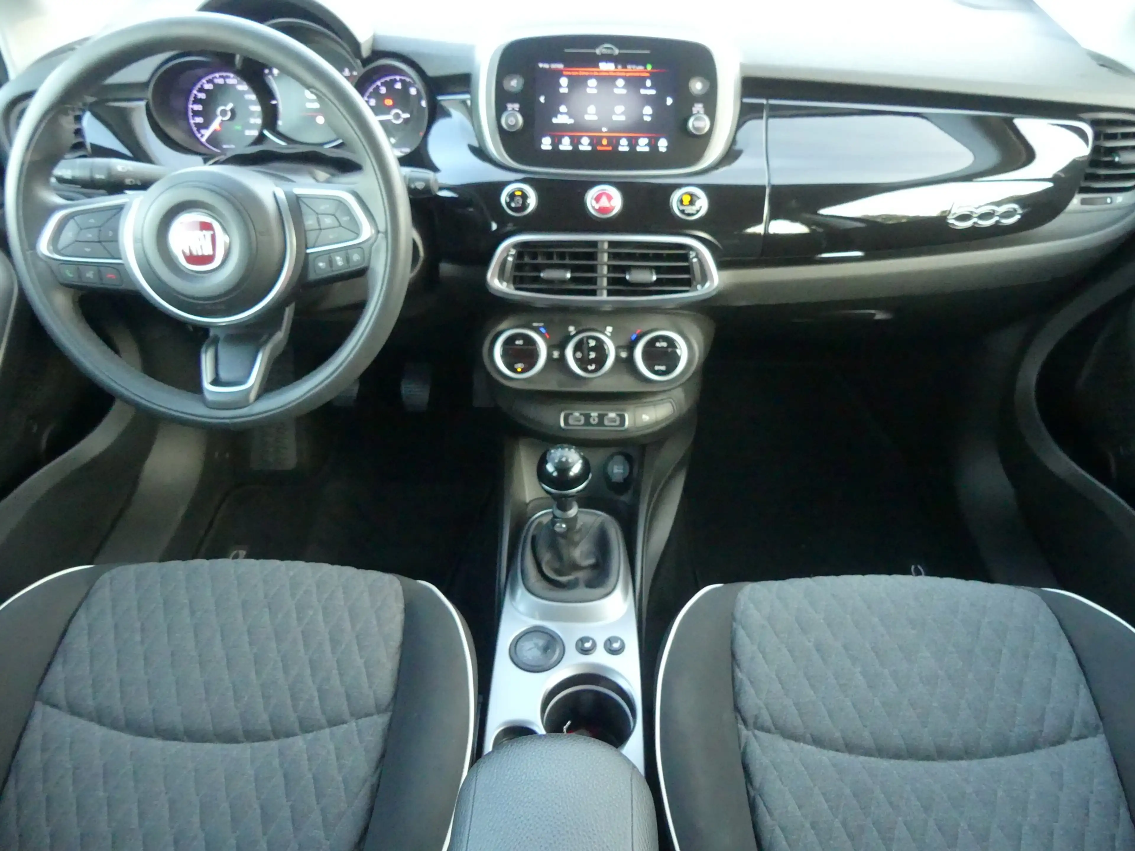 Fiat 500X 1.0 120th LED Tempomat Sitzheizung PDC USB — photo 8