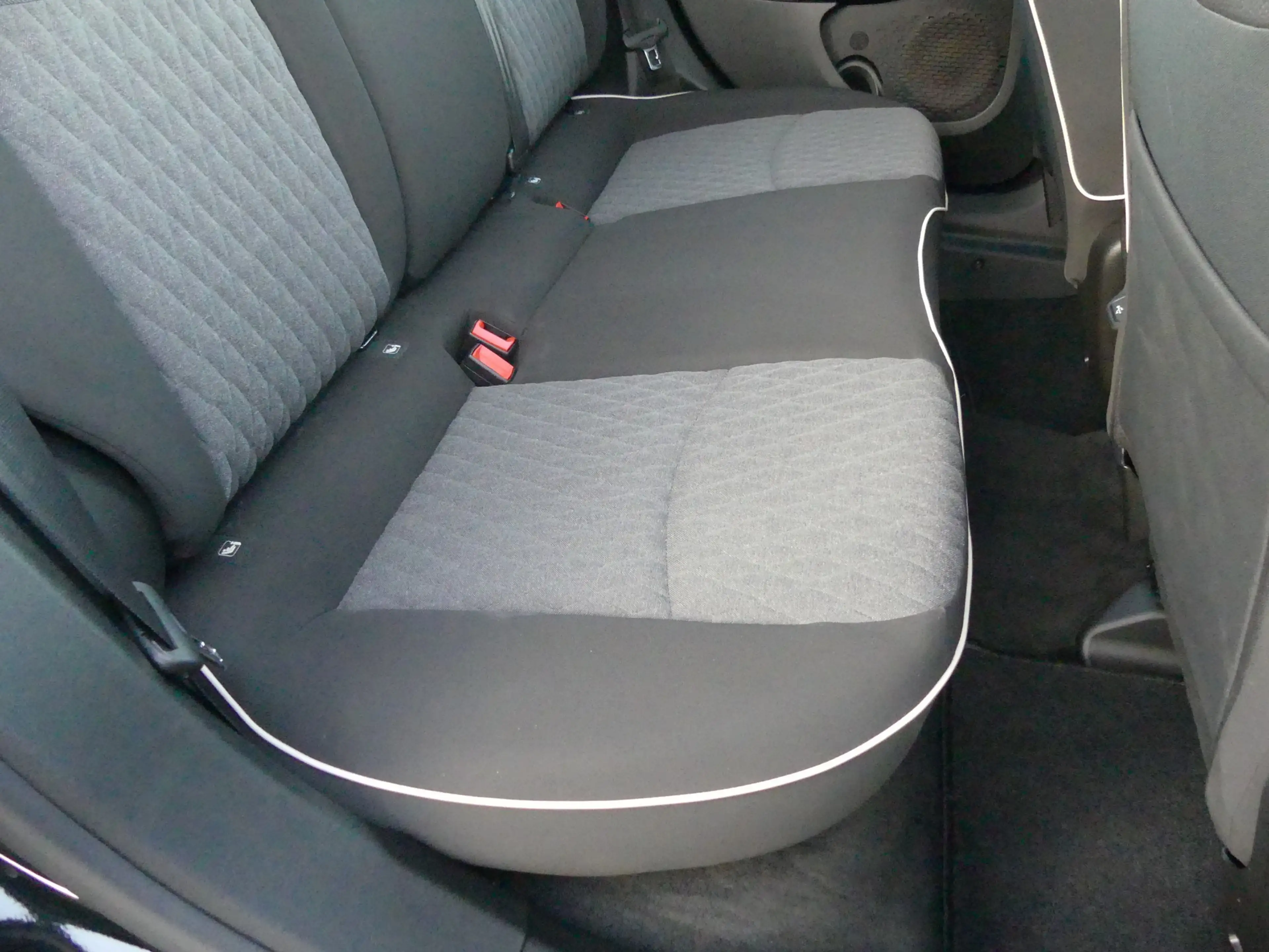 Fiat 500X 1.0 120th LED Tempomat Sitzheizung PDC USB — photo 29