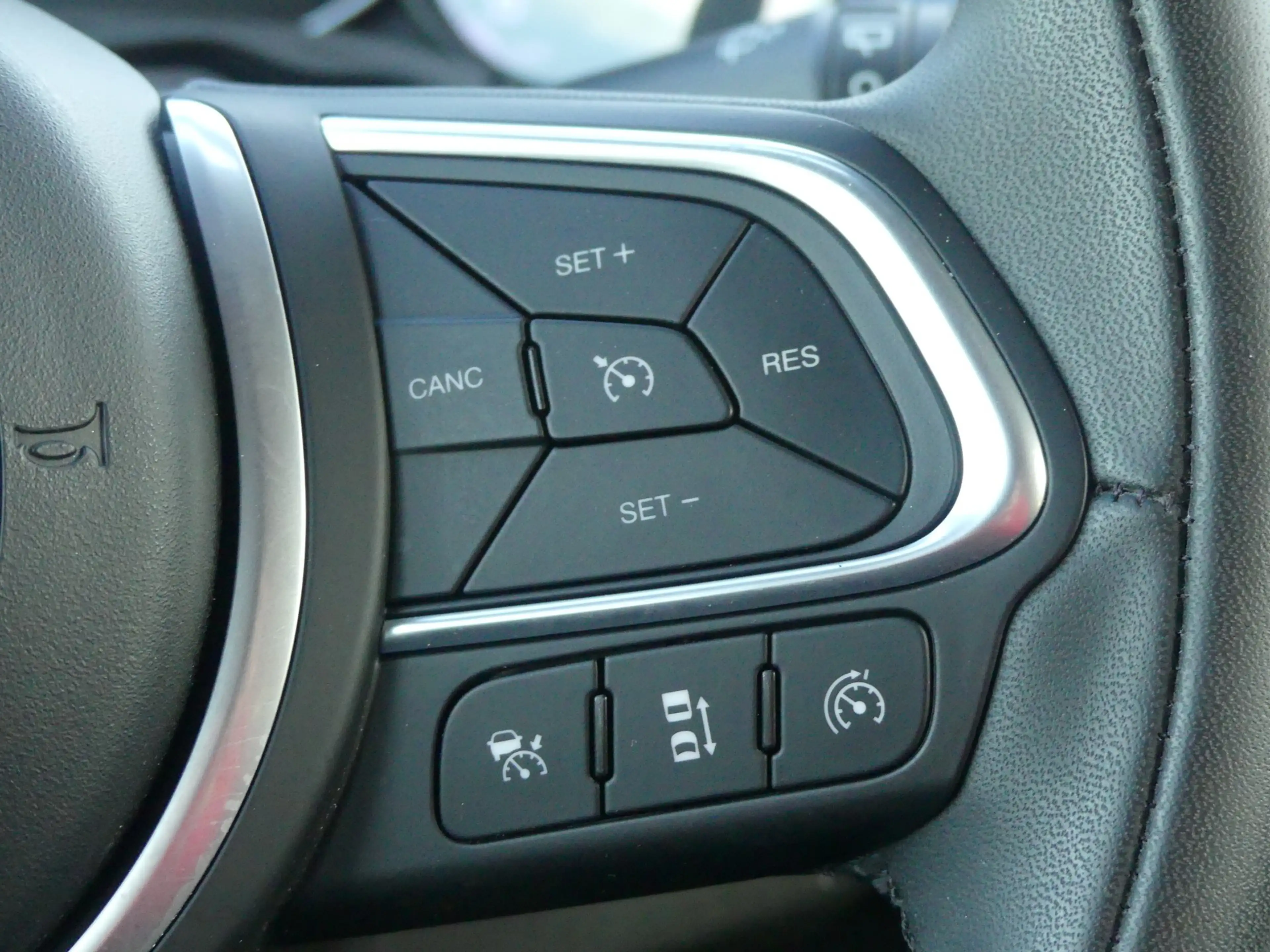 Fiat 500X 1.0 120th LED Tempomat Sitzheizung PDC USB — photo 20