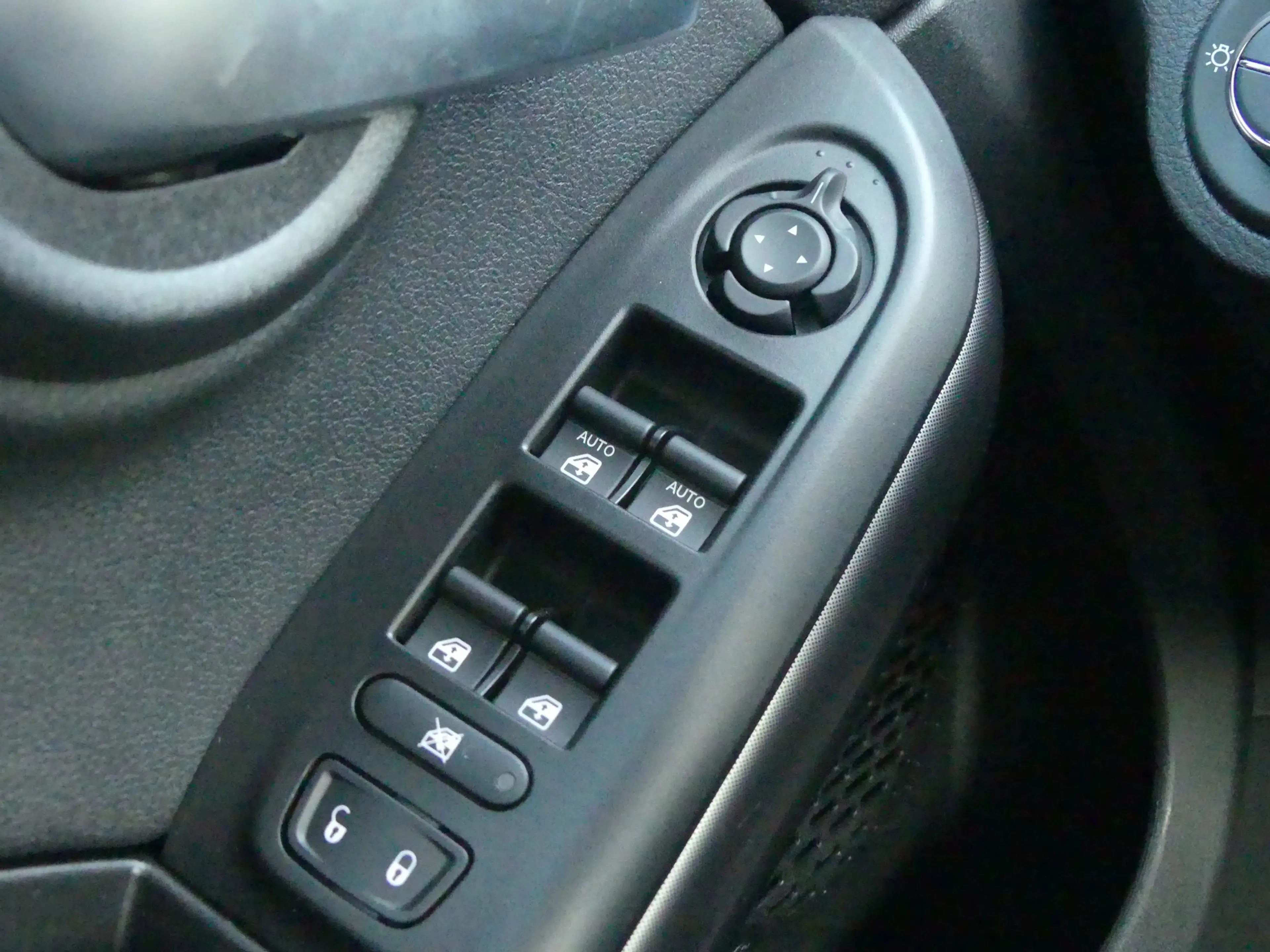 Fiat 500X 1.0 120th LED Tempomat Sitzheizung PDC USB — photo 25