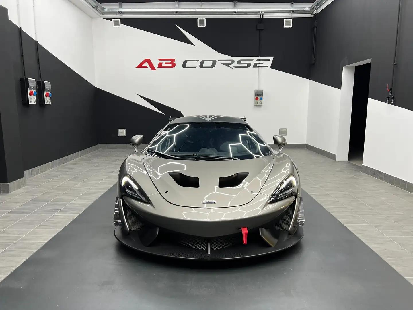 McLaren 570S GT4 Grigio - 2