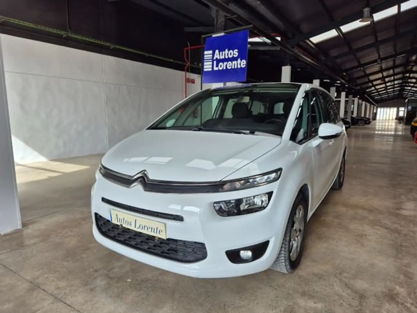 Citroen C4 1.6VTR 120 CV Blanco - 1