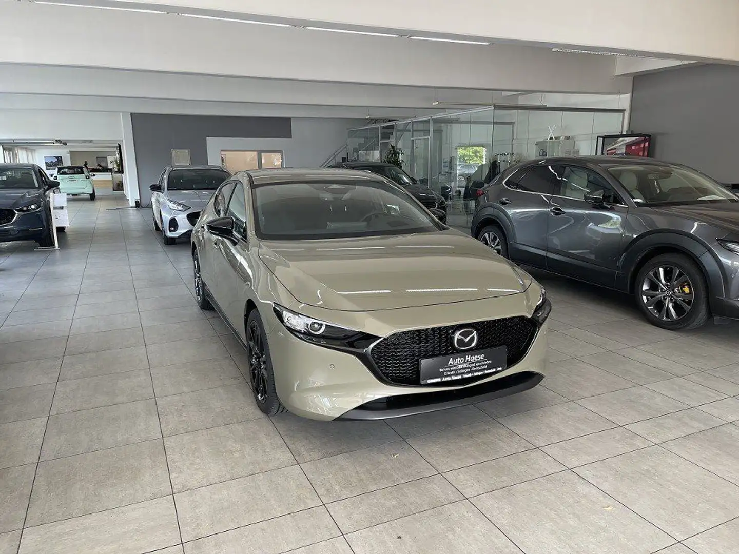 Mazda 3 2.5 140PS Homura Voll-LED RFK Alexa Apple CarP Verde - 1