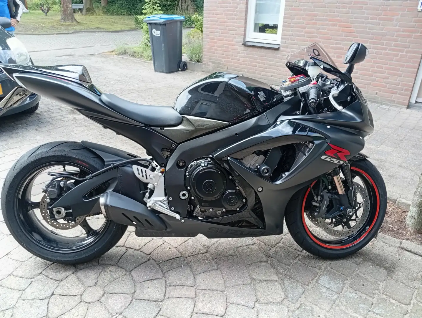 Suzuki GSX-R 750 Zwart - 2