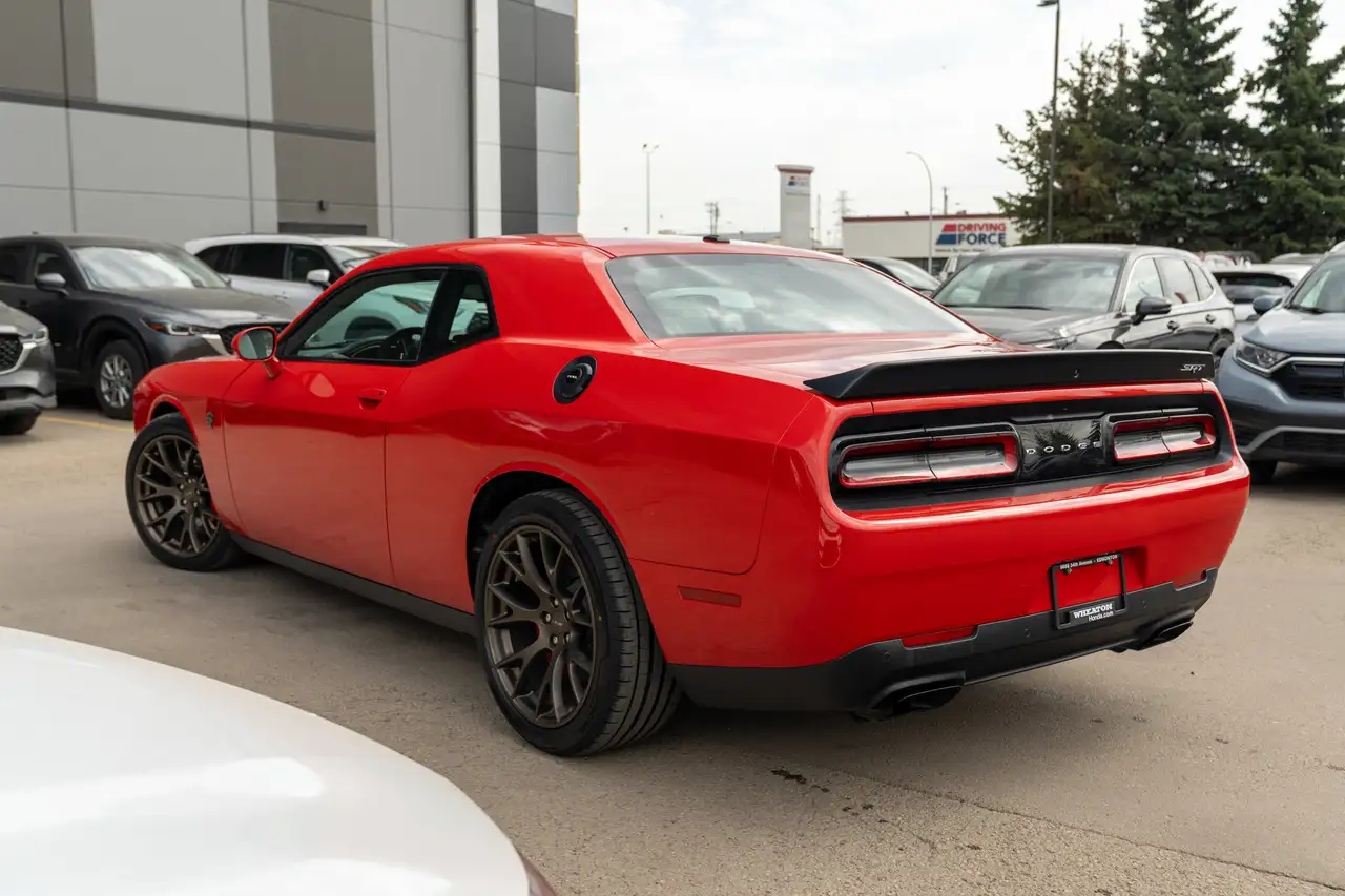 Dodge Challenger photo Dodge Challenger