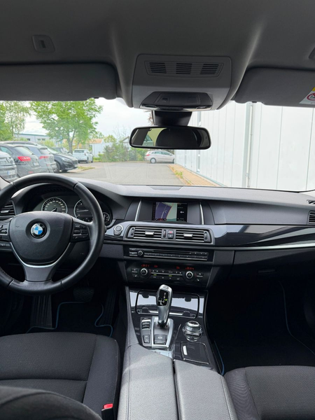 BMW 530 5 Limousine 530 d xDrive — photo 8