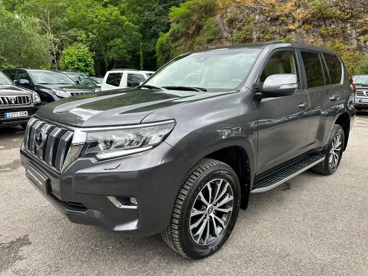 Toyota Land Cruiser 2.8 D4D VXL AUTO Gris - 2