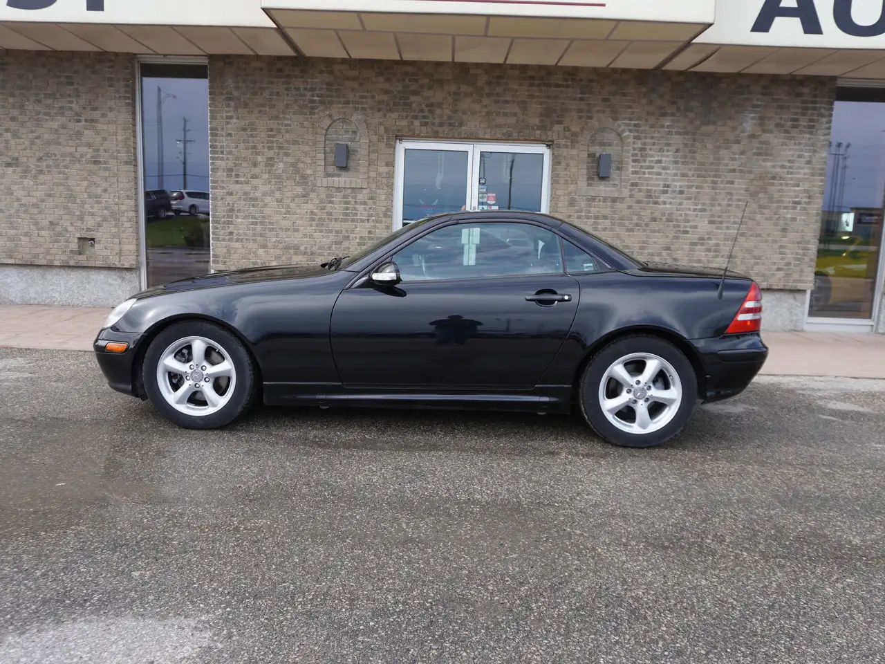 Mercedes-Benz SLK photo Mercedes-Benz SLK