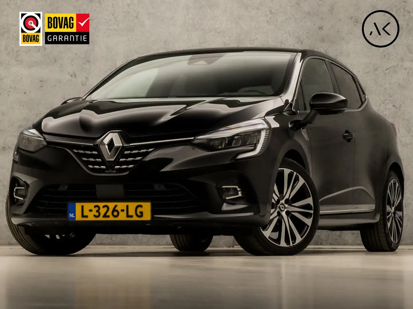 Renault Clio 1.6 E-Tech Hybrid 140 Initiale Paris 141Pk Automaa Zwart - 1