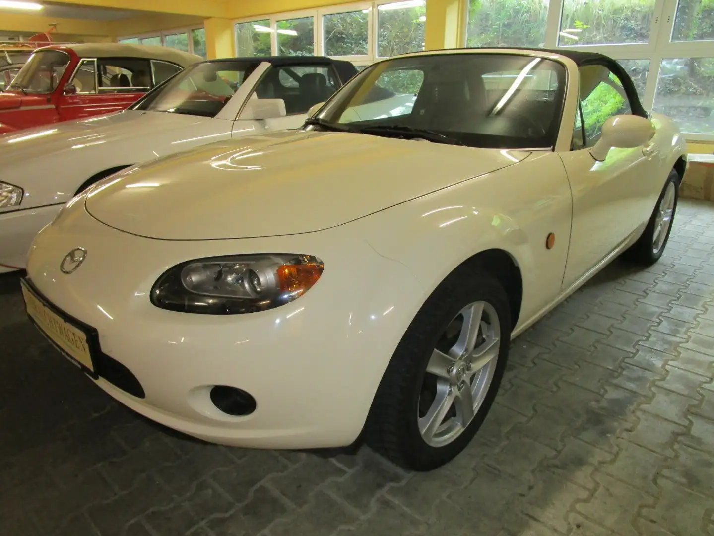 Mazda MX-5 1.8 Black & White Energy Weiß - 1