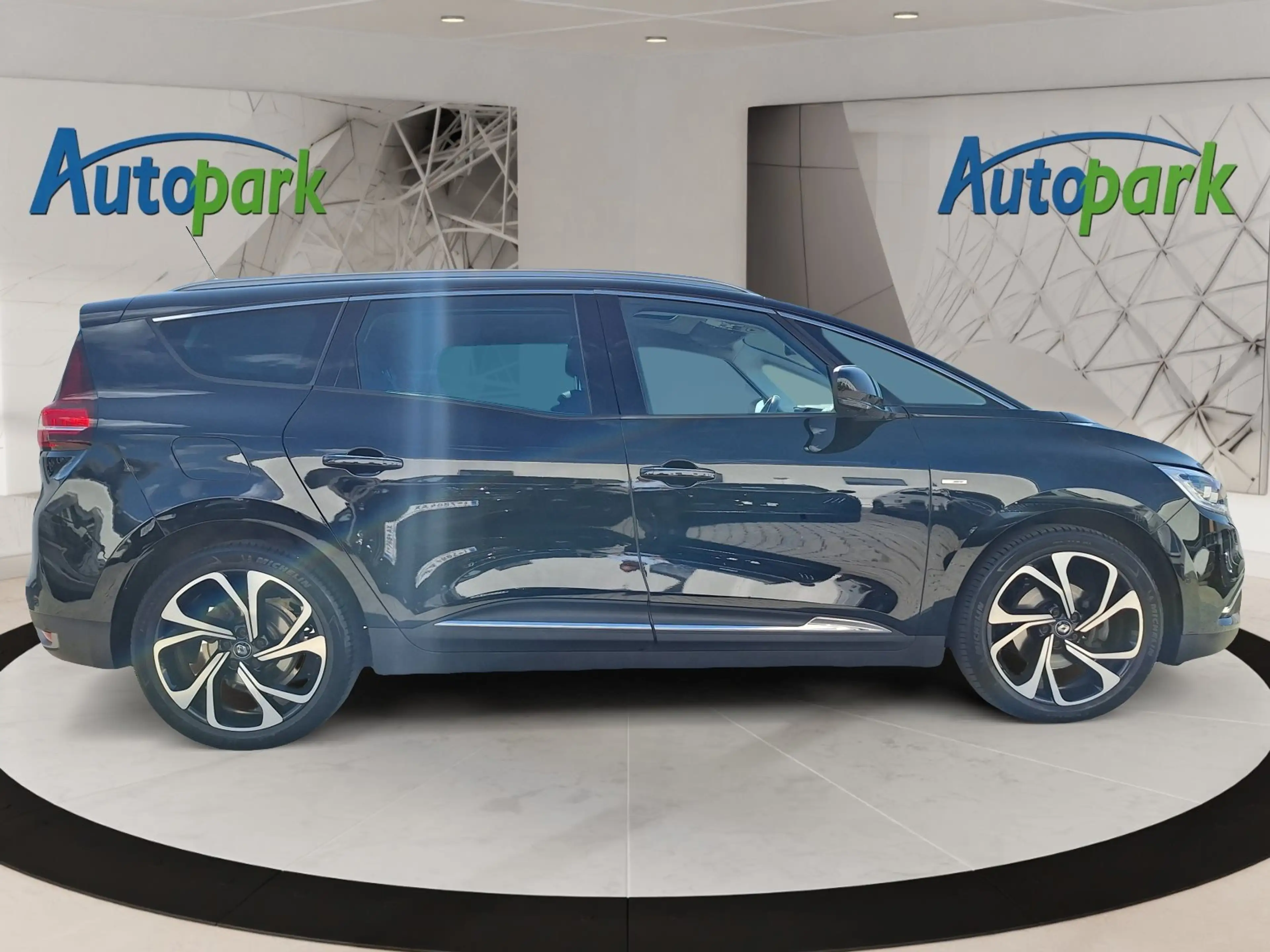 Renault Scenic IV 1,5 dCi 110 Energy BOSE Ed. Grand — photo 5