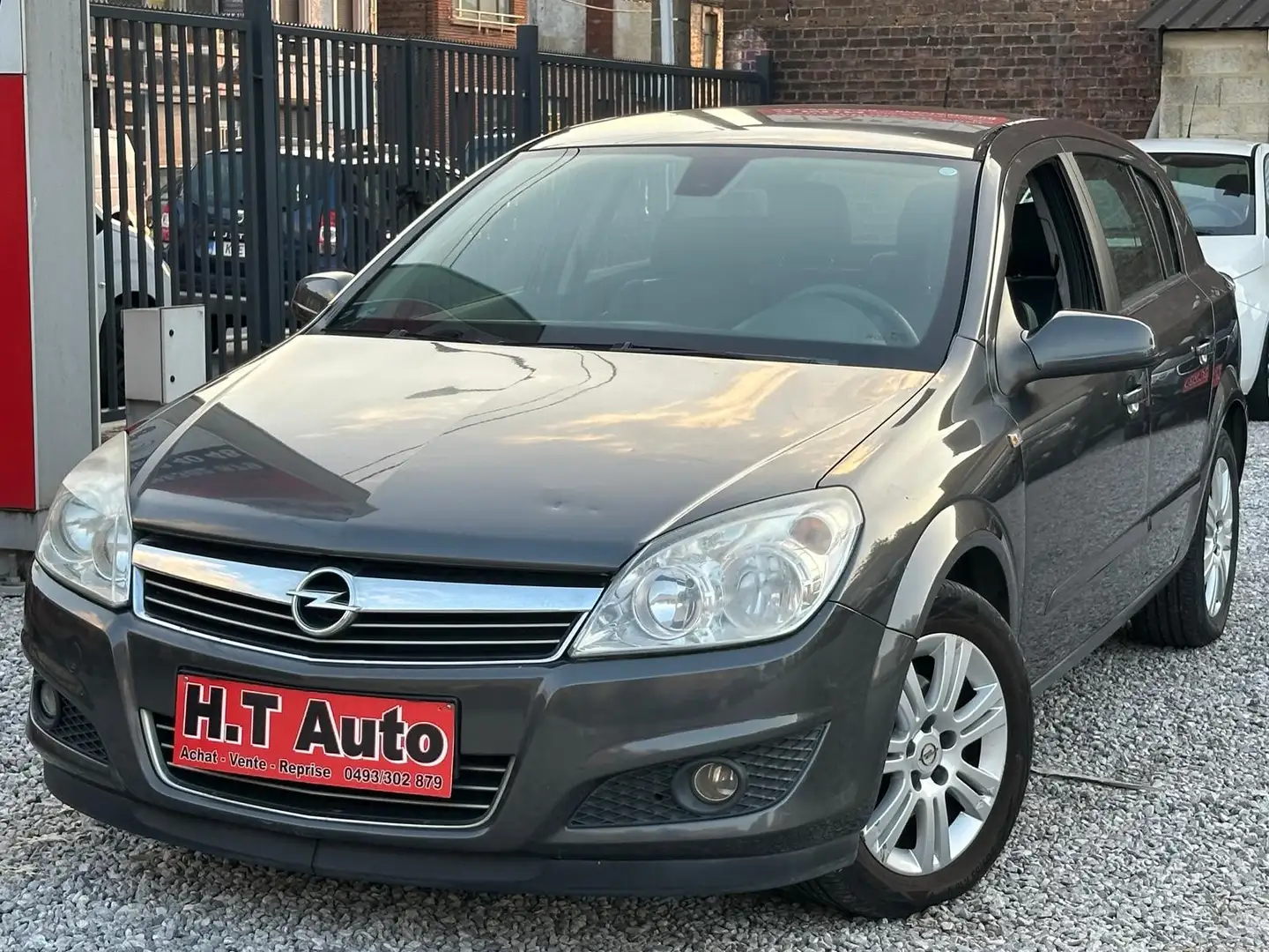 Opel Astra 1.7 CDTi Enjoy FAP/Etat neuf/Airco/Cuir/Gps - 1