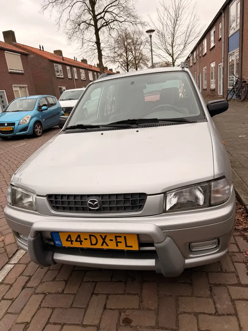 Mazda Demio Demio 1.3 GLX Šedá - 1