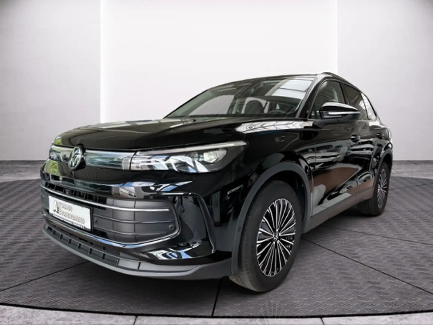 Volkswagen Tiguan 1.5 eTSI DSG GOAL AHK NAVI GJR ACC Gold - 2