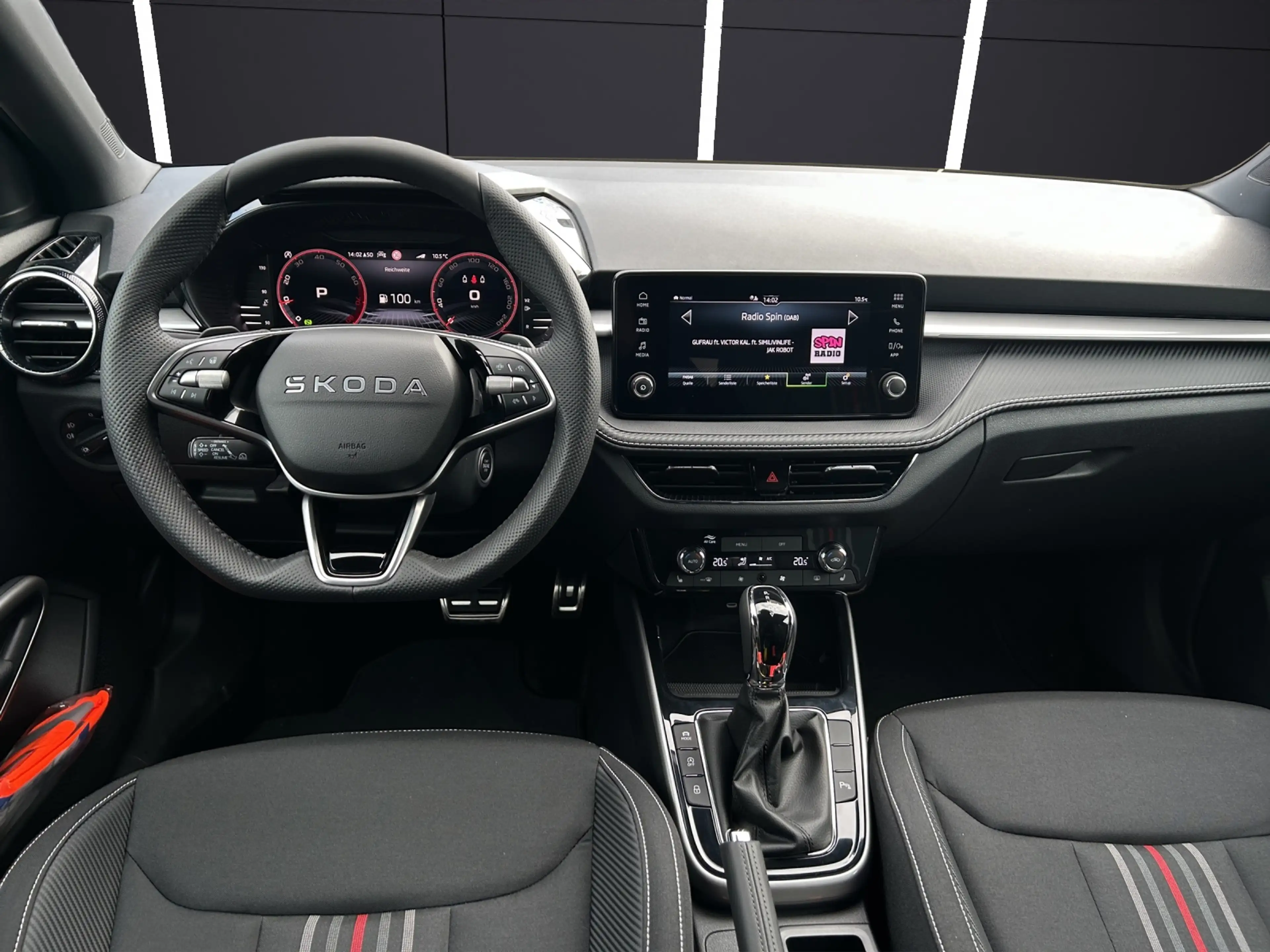 Skoda Fabia 130 Edition DSG ACC Kamera — photo 14