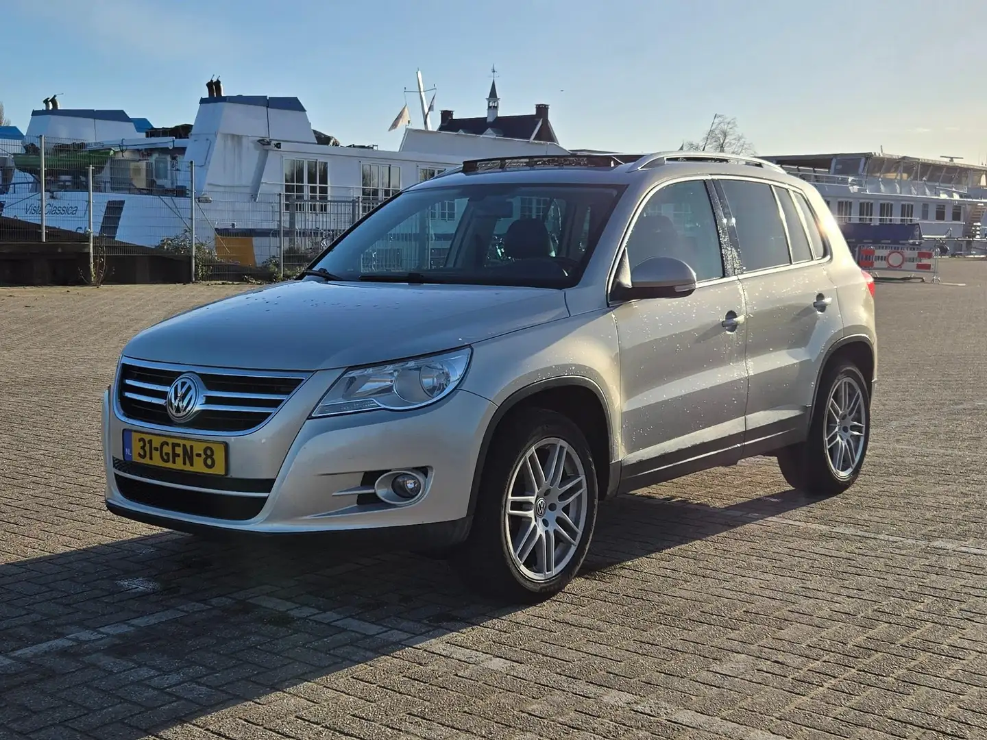 Volkswagen Tiguan Tiguan 2.0 TSI Sport Ezüst - 1