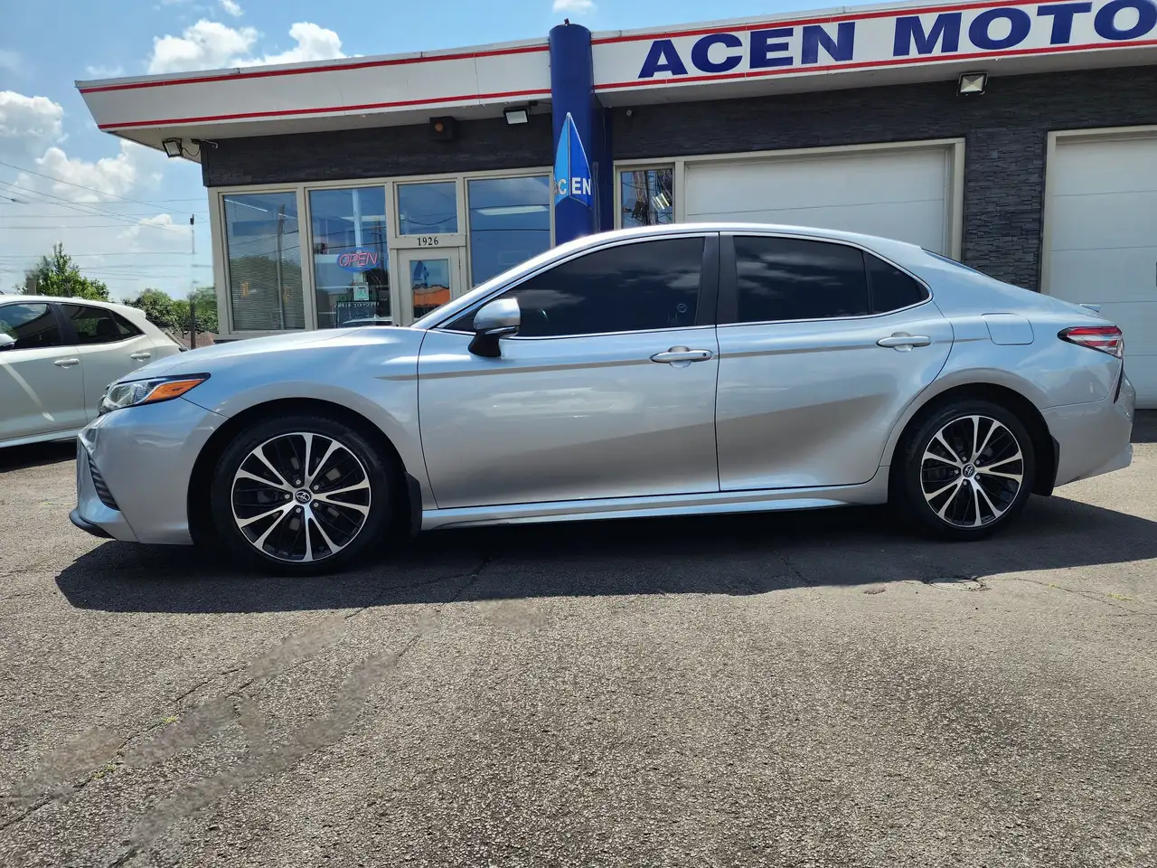 Toyota Camry снимка Toyota Camry