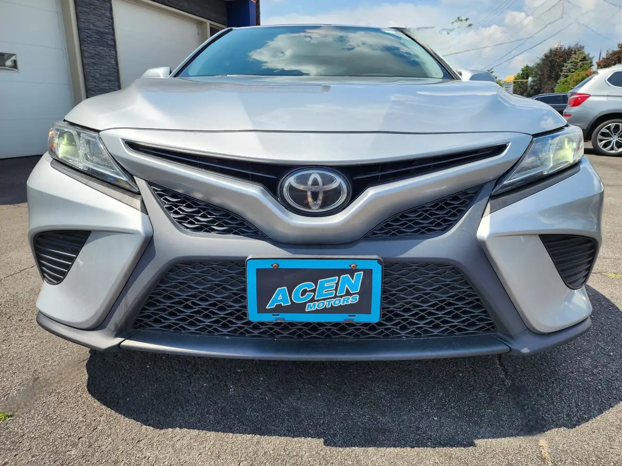 Toyota Camry снимка Toyota Camry