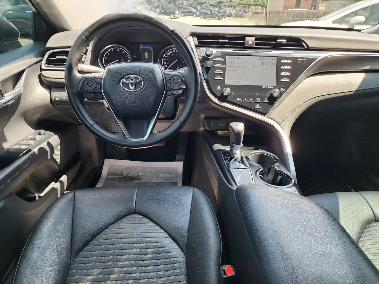 Toyota Camry снимка Toyota Camry