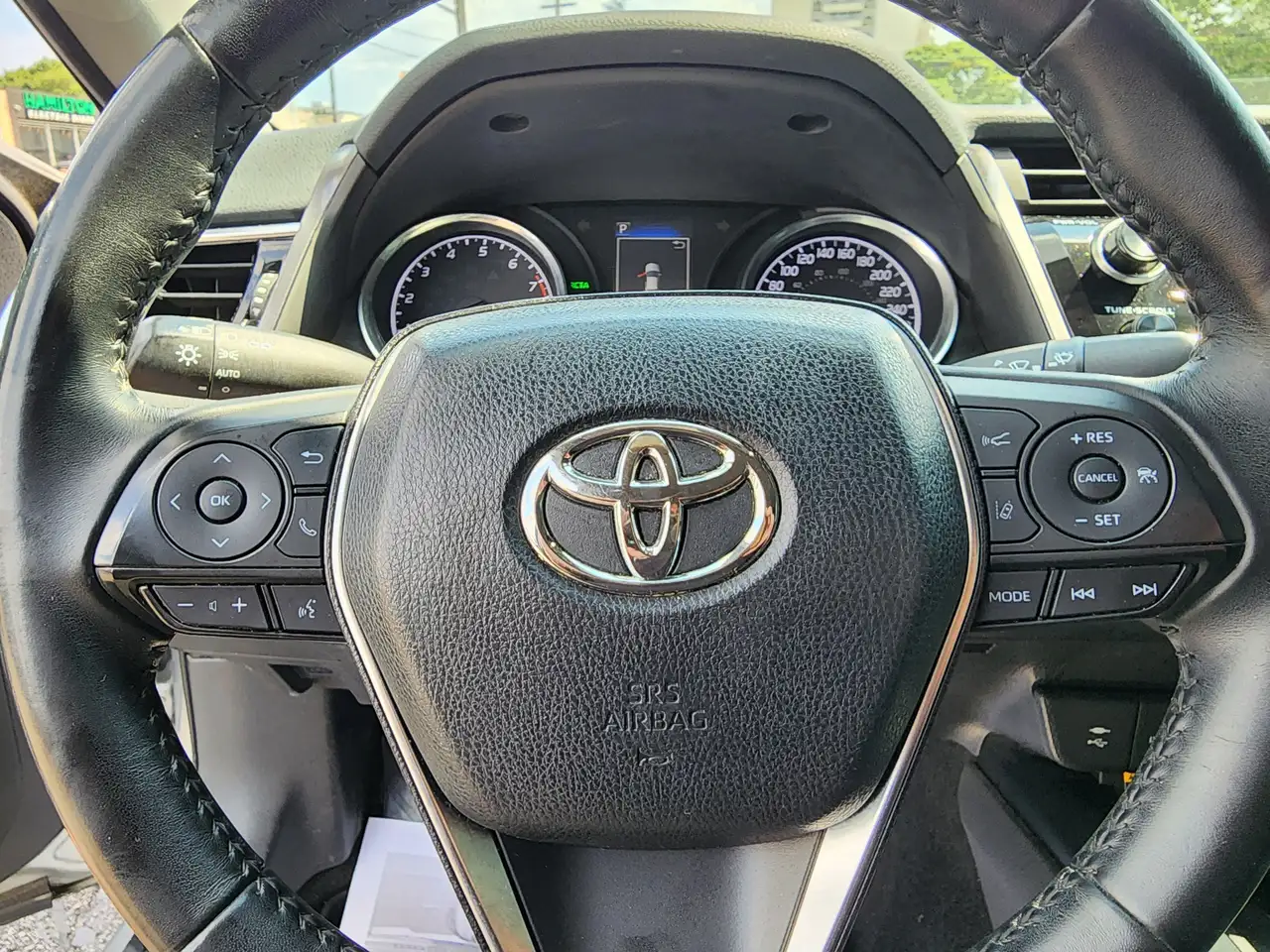Toyota Camry снимка Toyota Camry