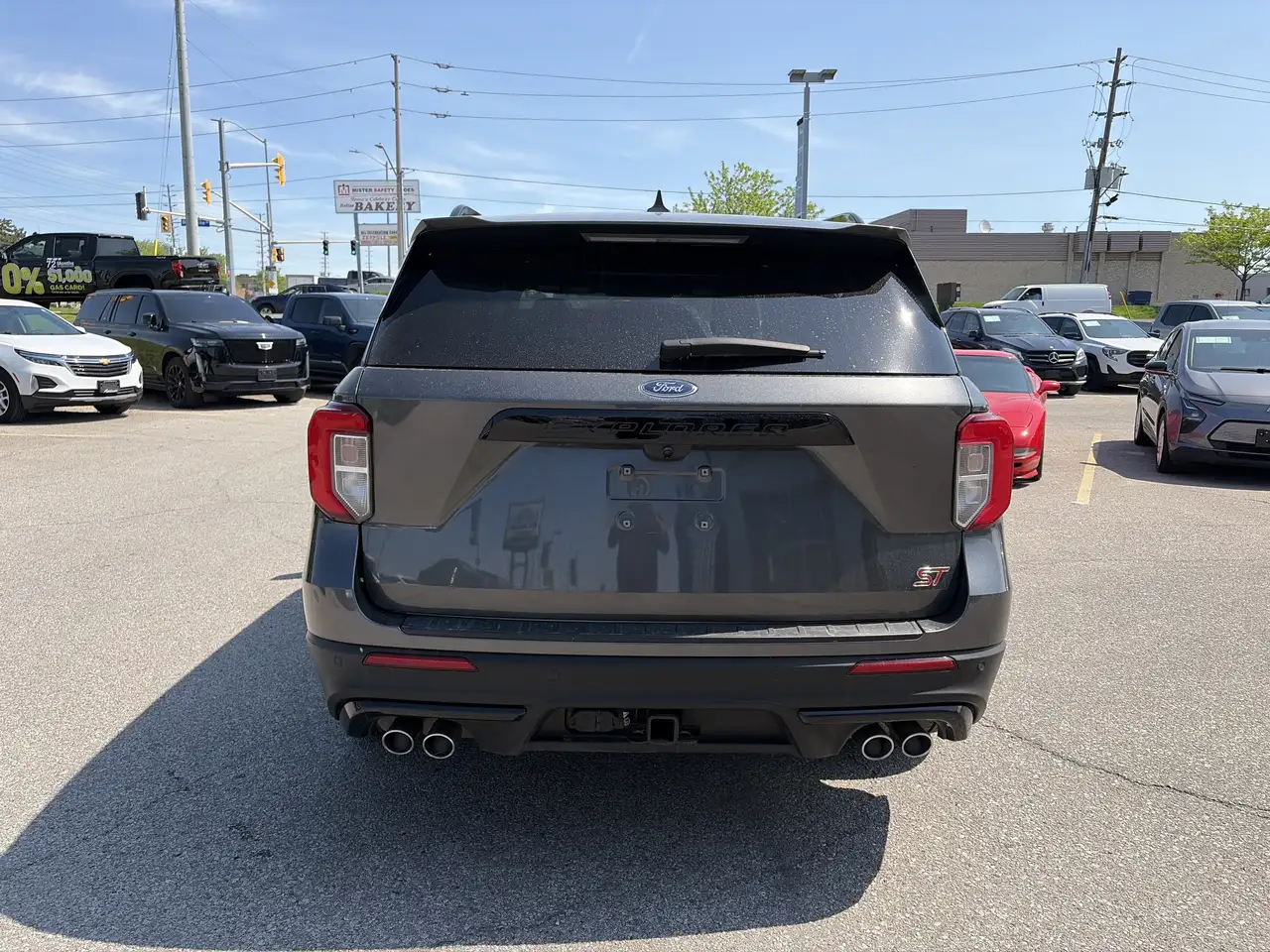 Ford Explorer снимка Ford Explorer