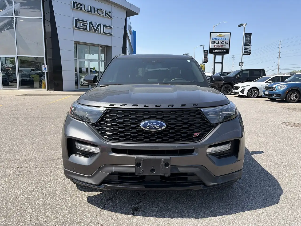 Ford Explorer снимка Ford Explorer