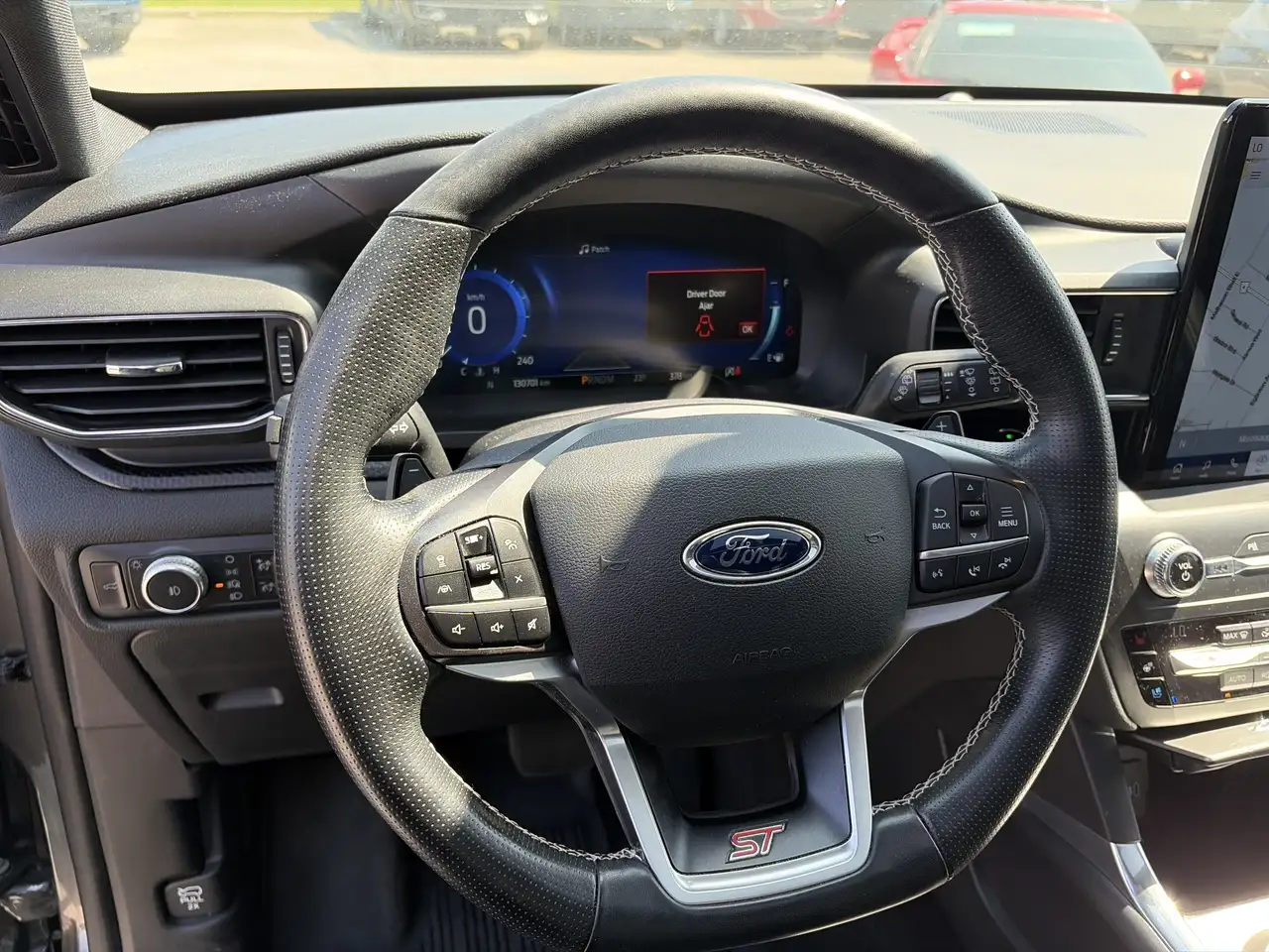 Ford Explorer снимка Ford Explorer