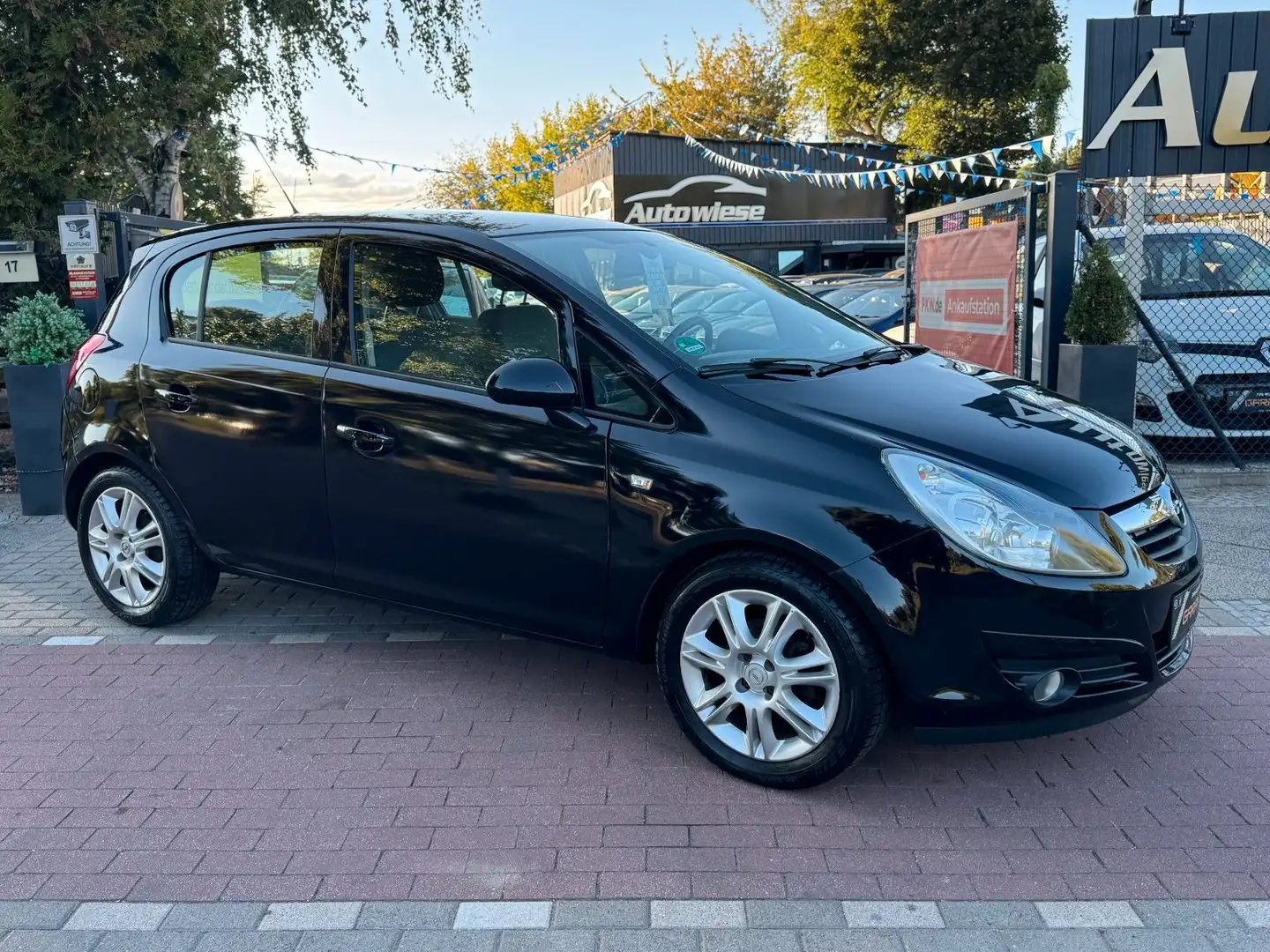 Opel Corsa D 1.2*FlexFix*Klima*Allwetter*TÜV NEU* Schwarz - 1