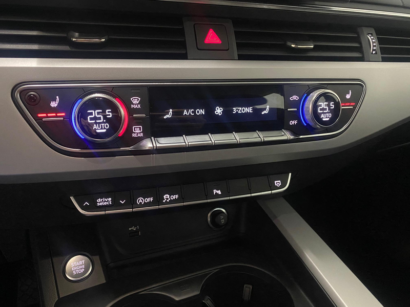 Audi A4 Avant 40 TFSI S edition 19" ACC Trekhaak Navi Audi — photo 33