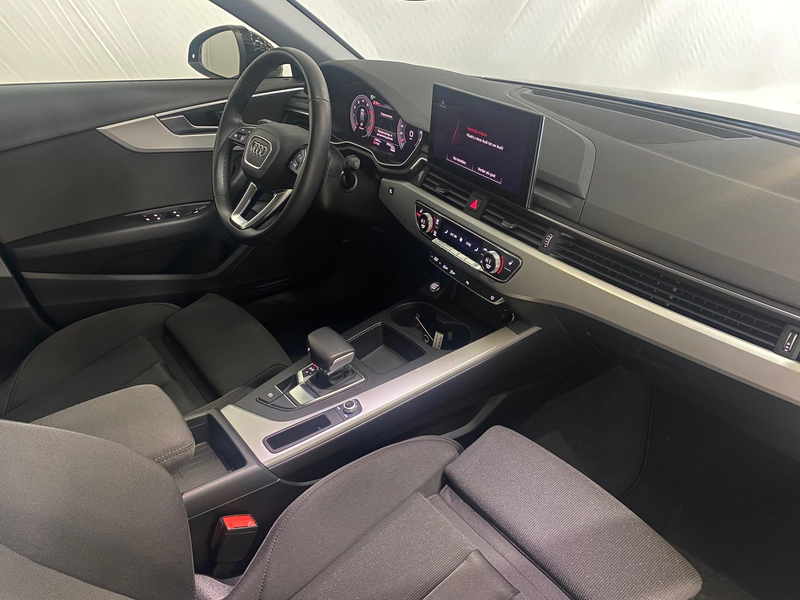 Audi A4 Avant 40 TFSI S edition 19" ACC Trekhaak Navi Audi — photo 40