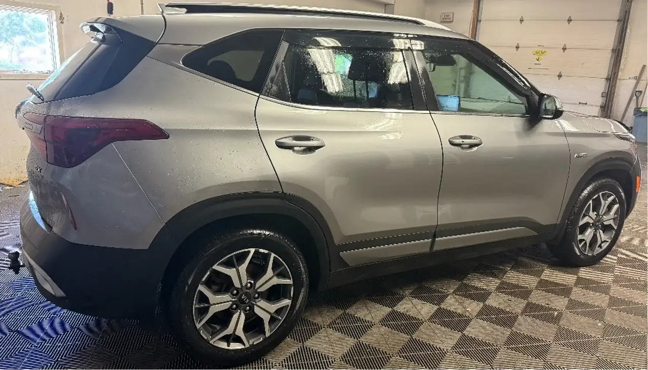 Kia Seltos снимка Kia Seltos