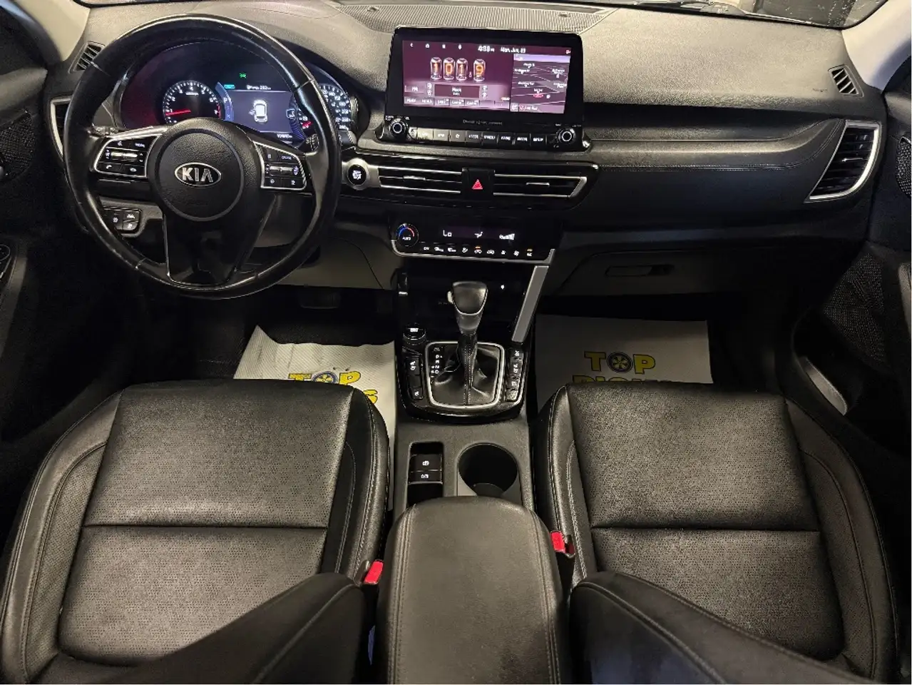 Kia Seltos снимка Kia Seltos