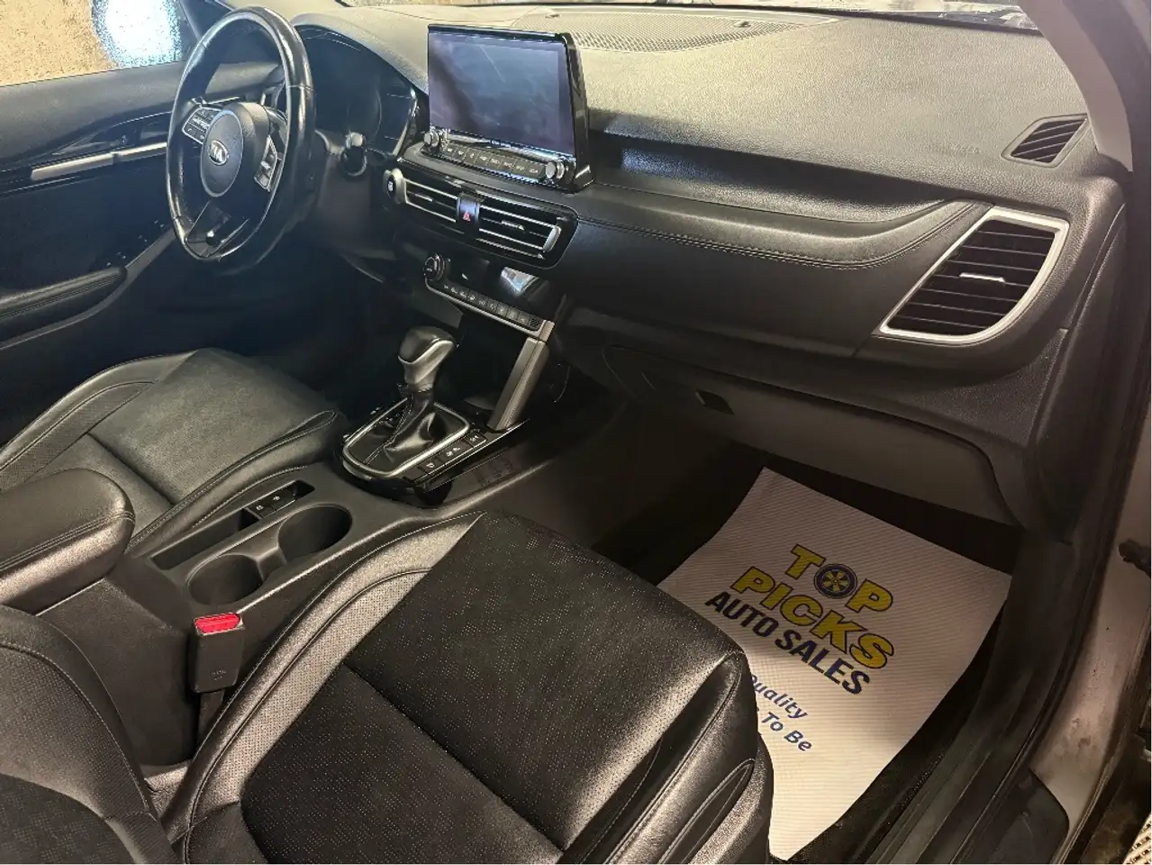 Kia Seltos снимка Kia Seltos