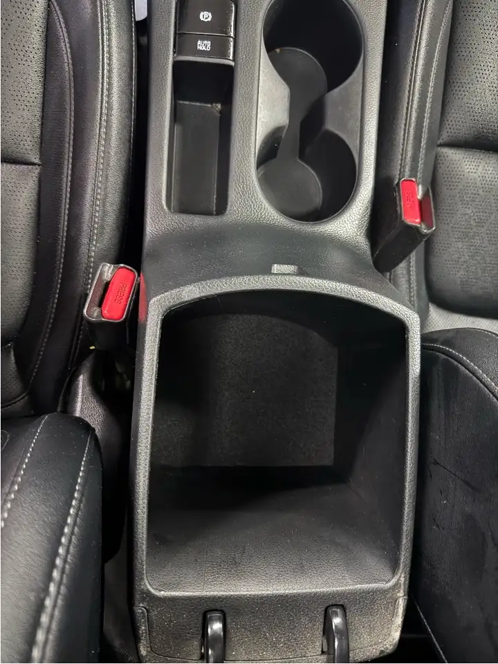 Kia Seltos снимка Kia Seltos