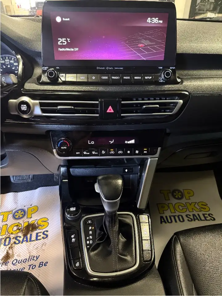 Kia Seltos снимка Kia Seltos
