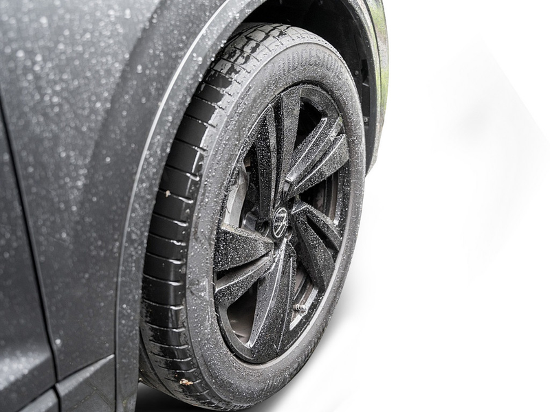 Volkswagen Touareg 3.0 V6 TDI R-Line 4M AHK 360° PANO — photo 4